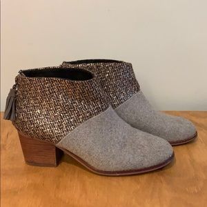 Toms booties